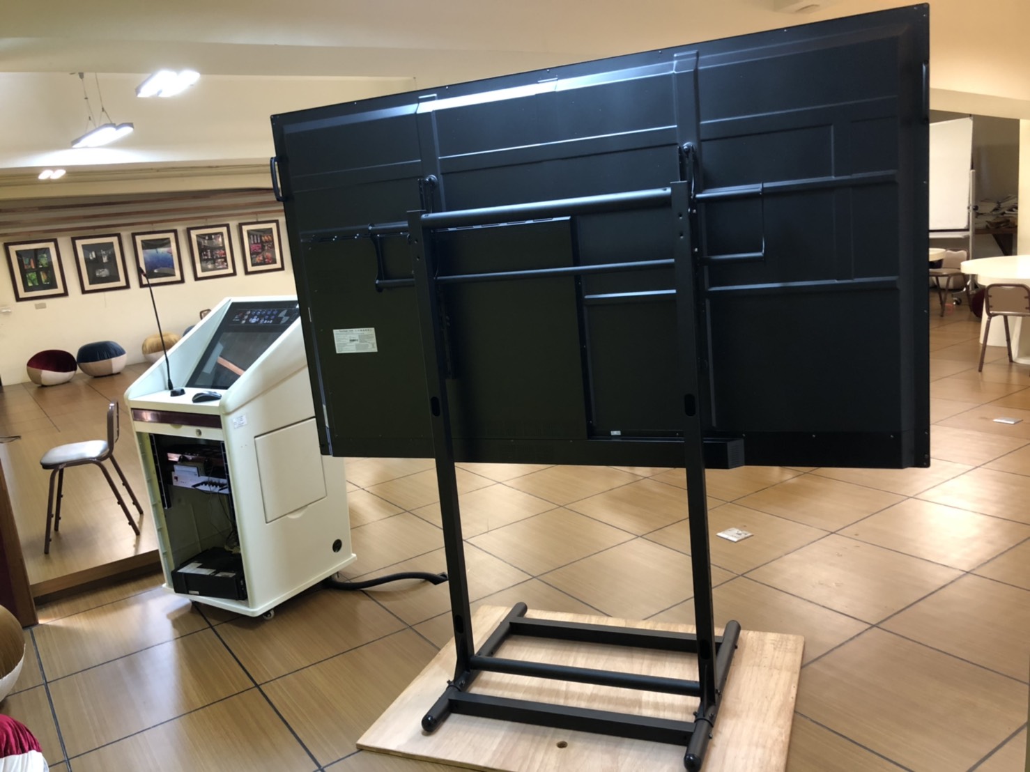 OU-1035 安裝86吋電視